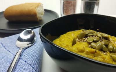 Roasted Turmeric Cauliflower Soup